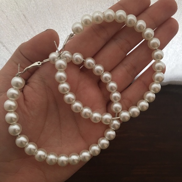 Jumbo Pearl Hoop Earrings - Picture 8 of 8